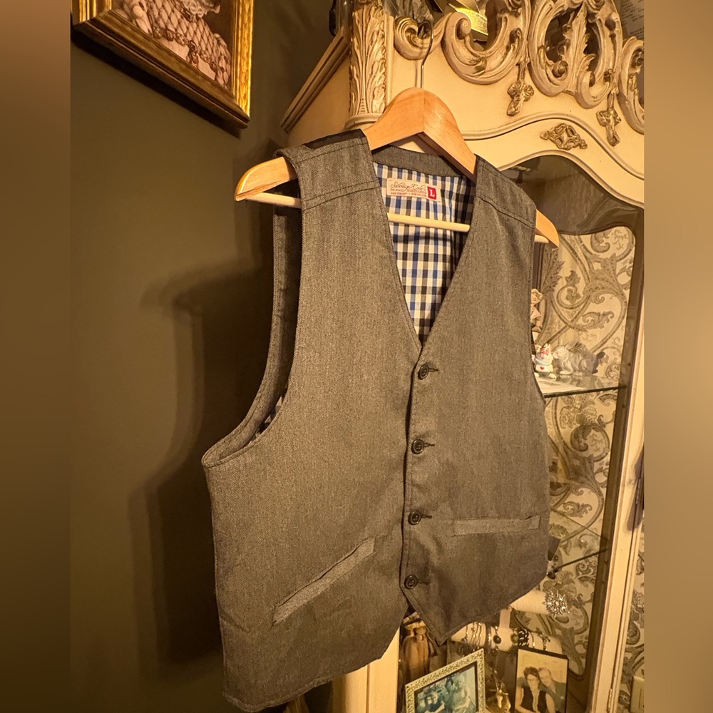 Sovereign Code Gray Button-Up Vest - Picture 4 of 10